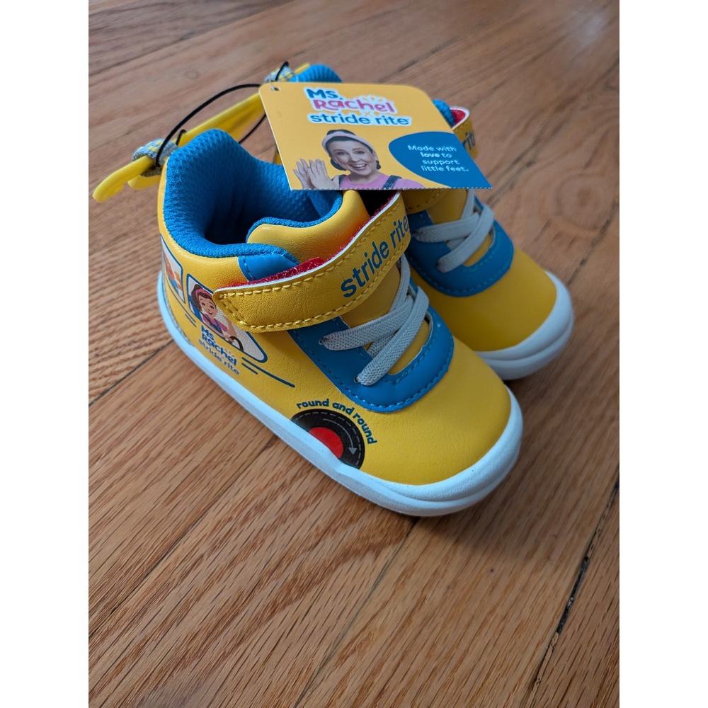 Stride Rite Ms Rachel The Wheels on the Bus Yellow Sneakers Kids Size 5 NWT
